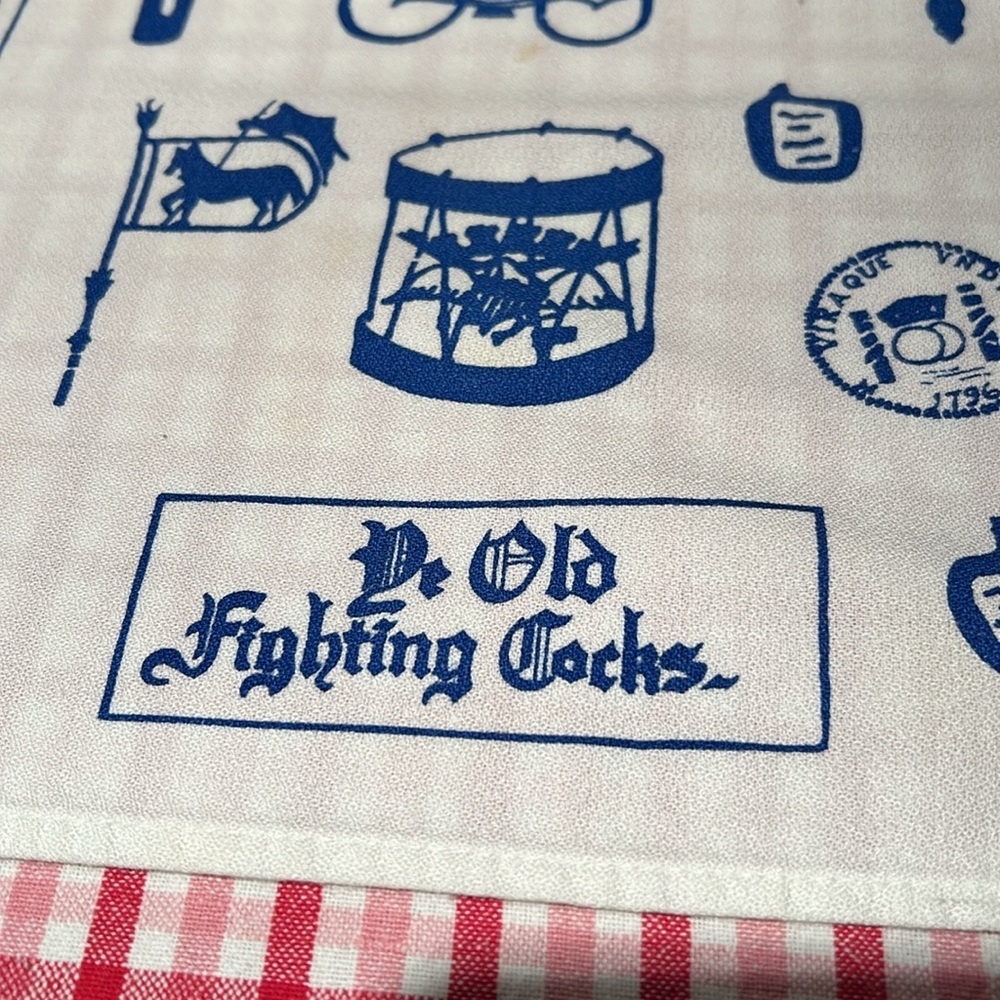 44inch by 16 inch vintage table runner Perfect condition from the 1970’s - Picture 2 of 8